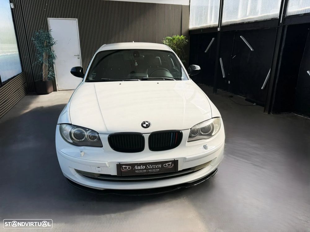 BMW 123 d DPF Aut. Edition Sport - 2