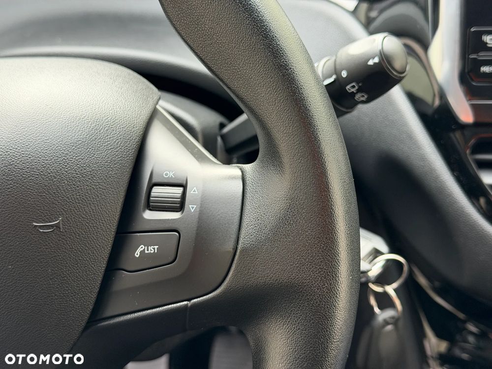 Peugeot 208 PureTech 82 Active - 21