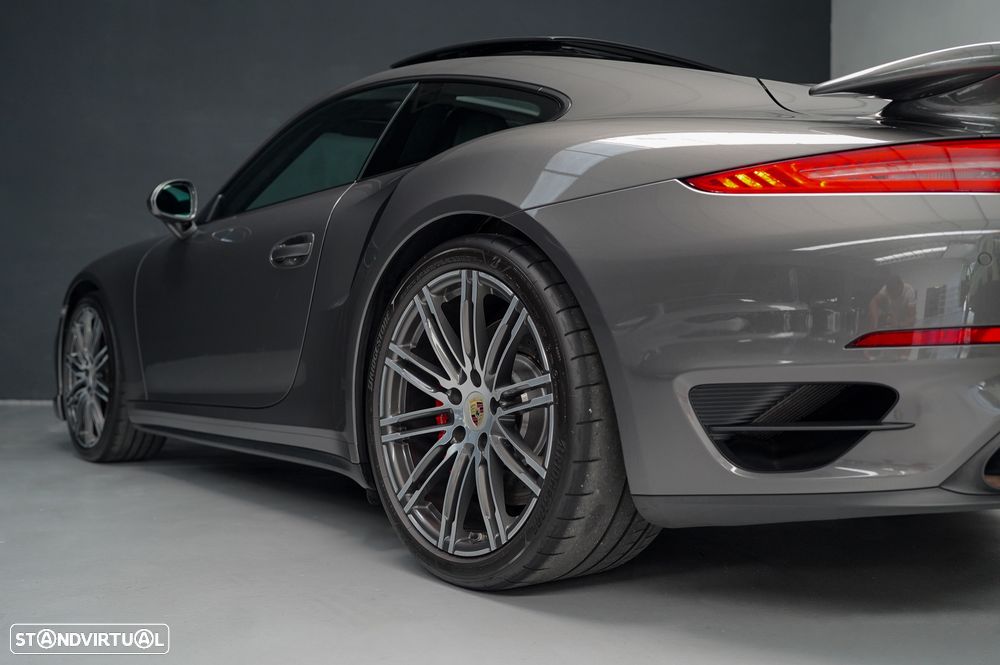 Porsche 911 (991) Turbo PDK - 34