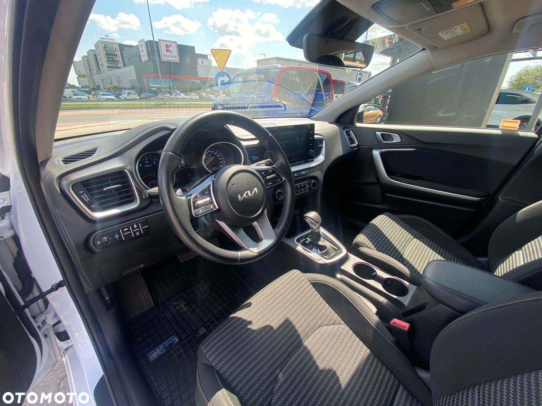 Kia Ceed 1.5 T-GDI M DCT - 10