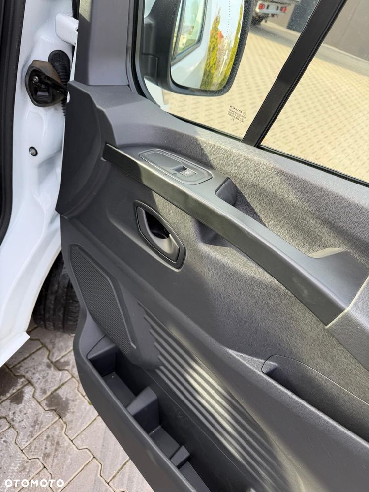 Renault Trafic - 16
