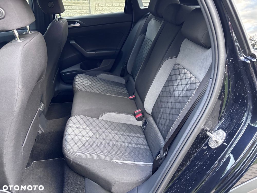 Volkswagen Taigo 1.0 TSI OPF DSG R-Line - 15