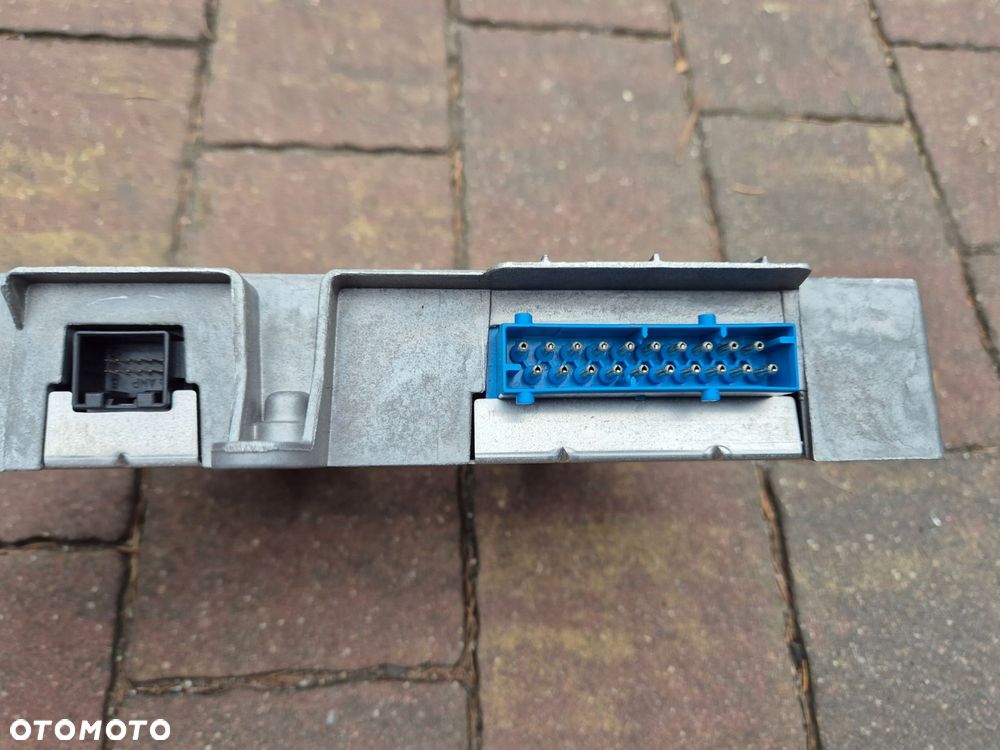 wzmacniacz porsche cayenne ii 7p5 7p5035223a - 2