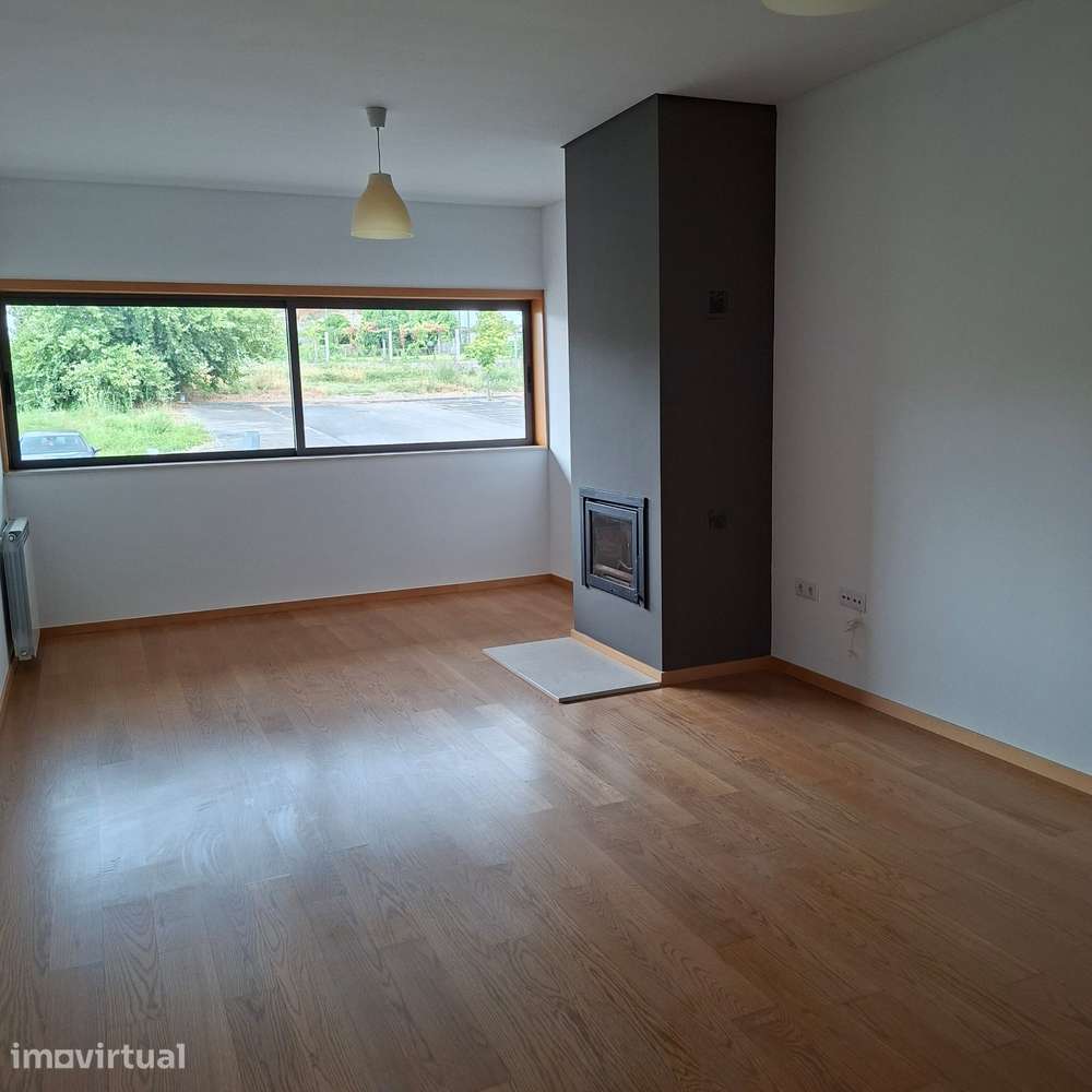 Apartamento T3 com Lugar Garagem - Grande imagem: 4/14