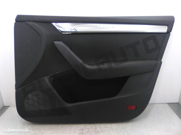 Forra Porta Frente Direita 5e083_7248 Skoda Octavia Iii Combi ( - 1