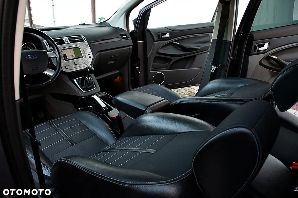 Ford Kuga 2.0 TDCi 4WD Titanium - 34