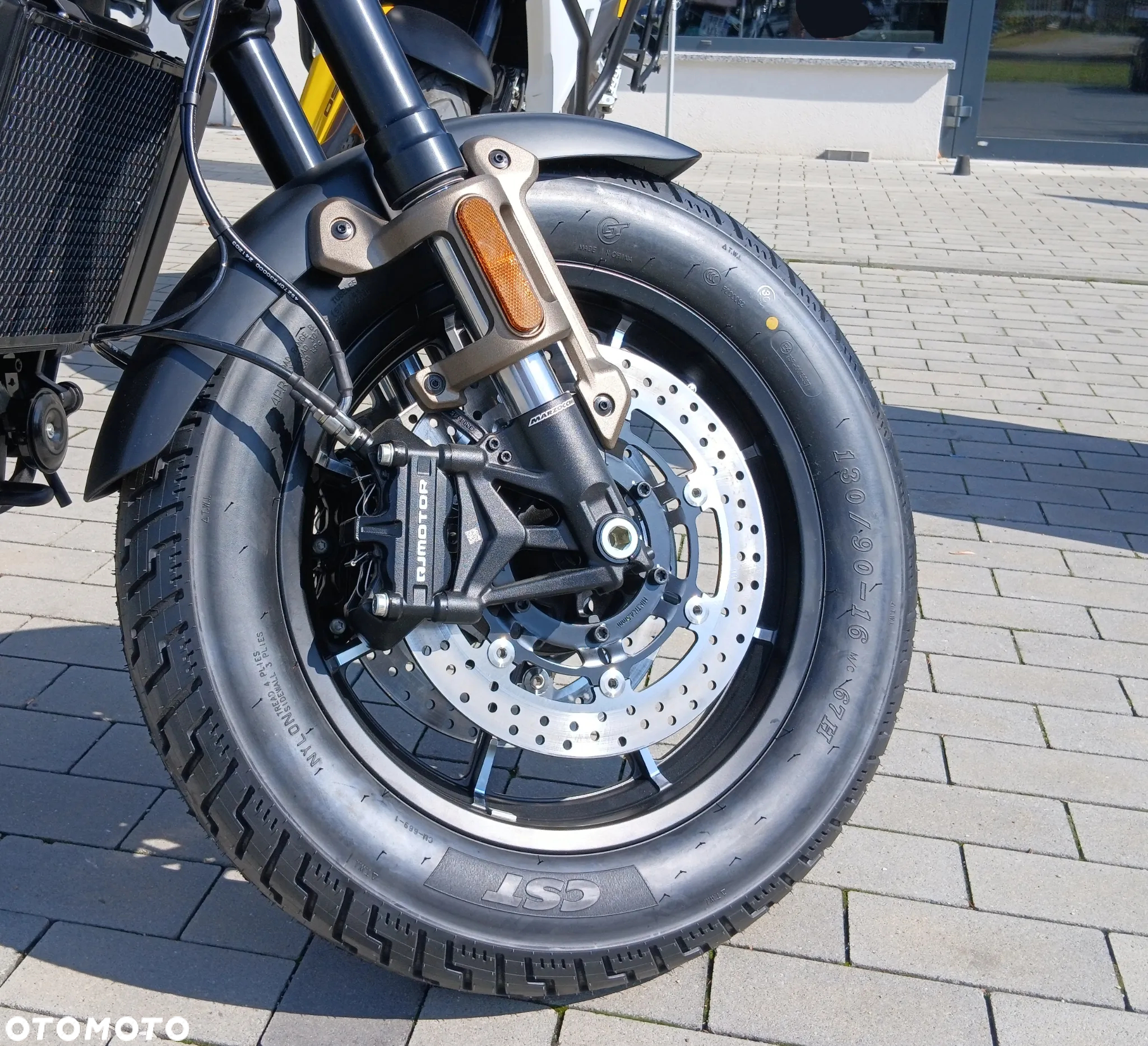 QJMOTOR SRV 700 - 8