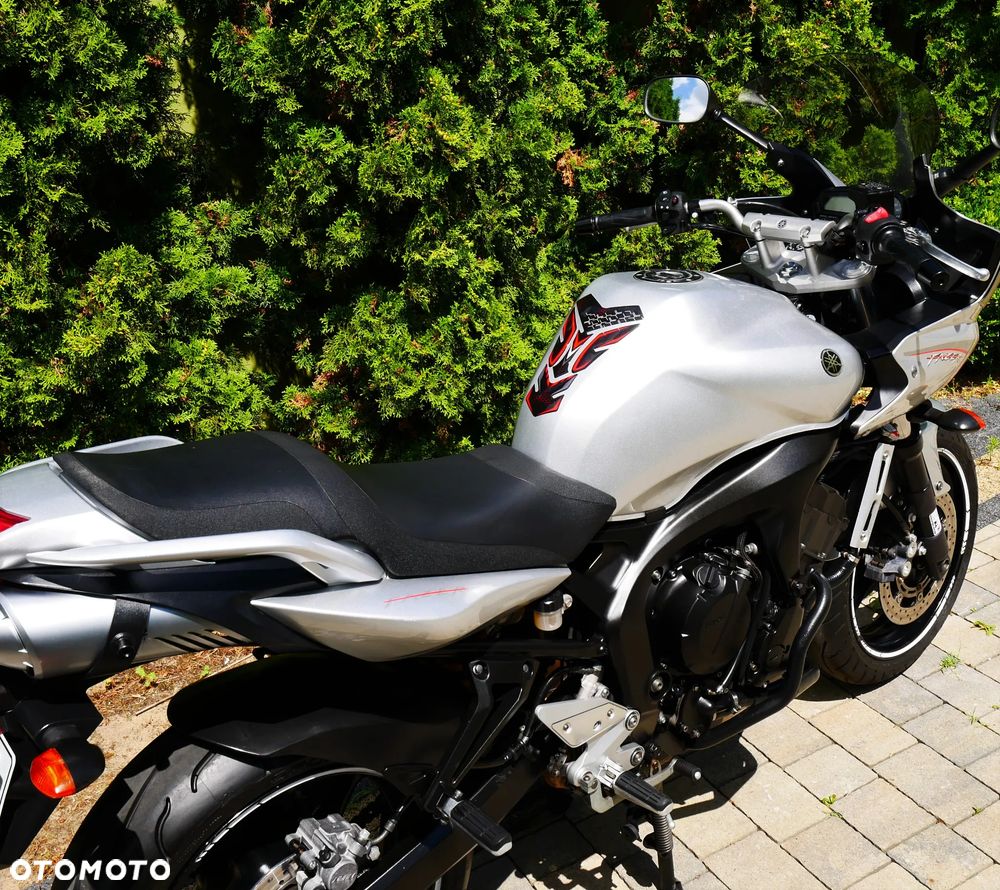 Yamaha FZ6 - 12