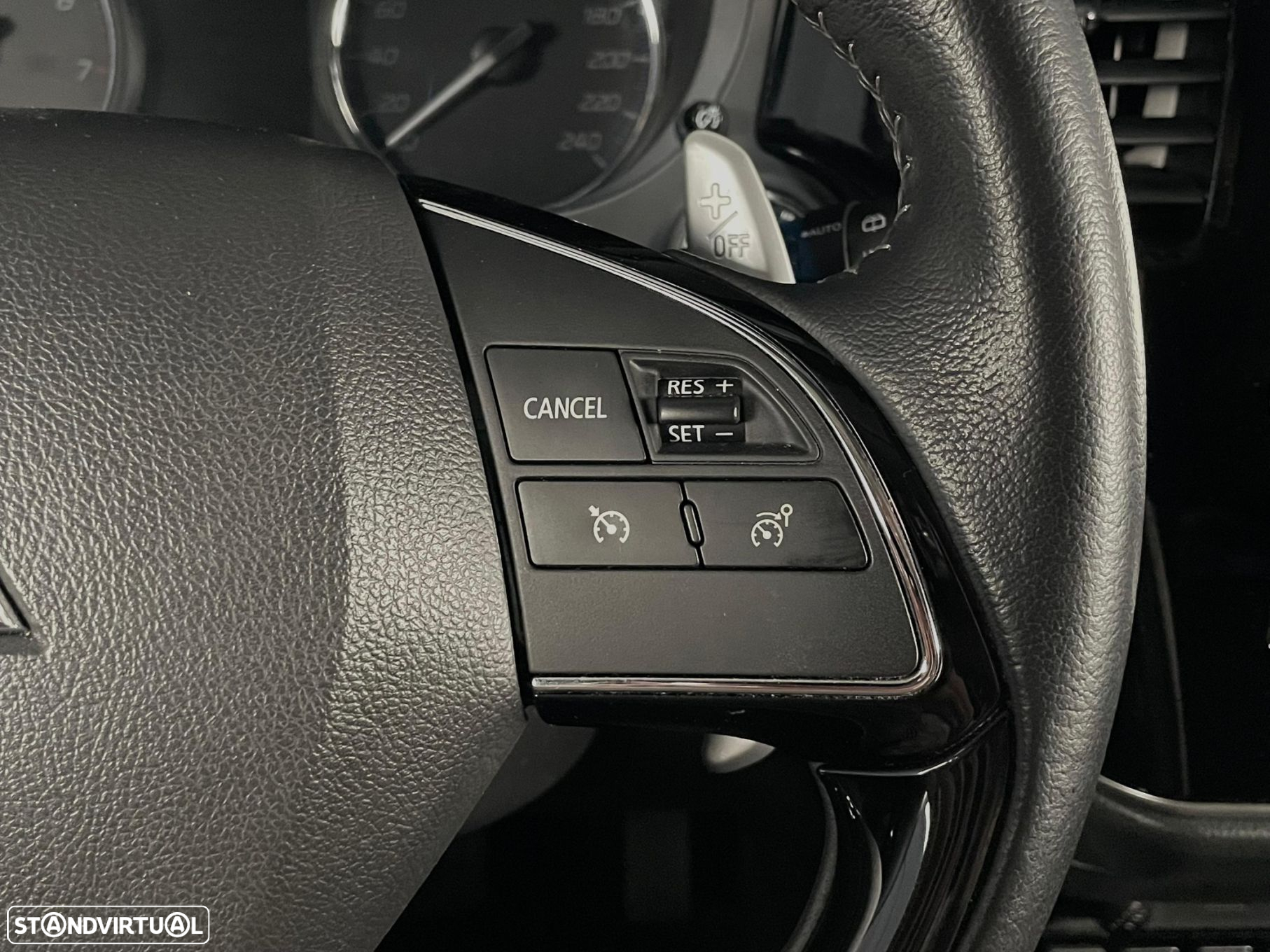 Mitsubishi Outlander 2.0 Kaiteki CVT - 12