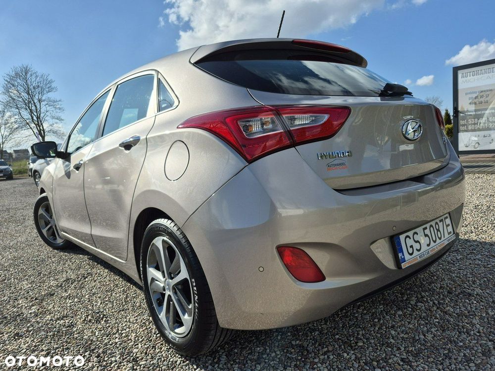 Hyundai i30 - 22