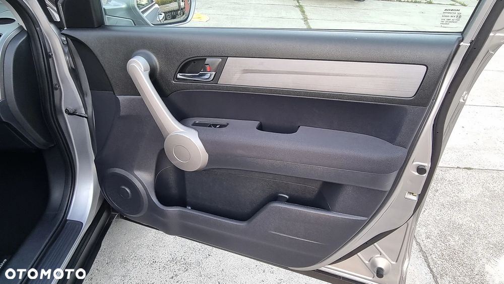 Honda CR-V 2.0i Executive - 23