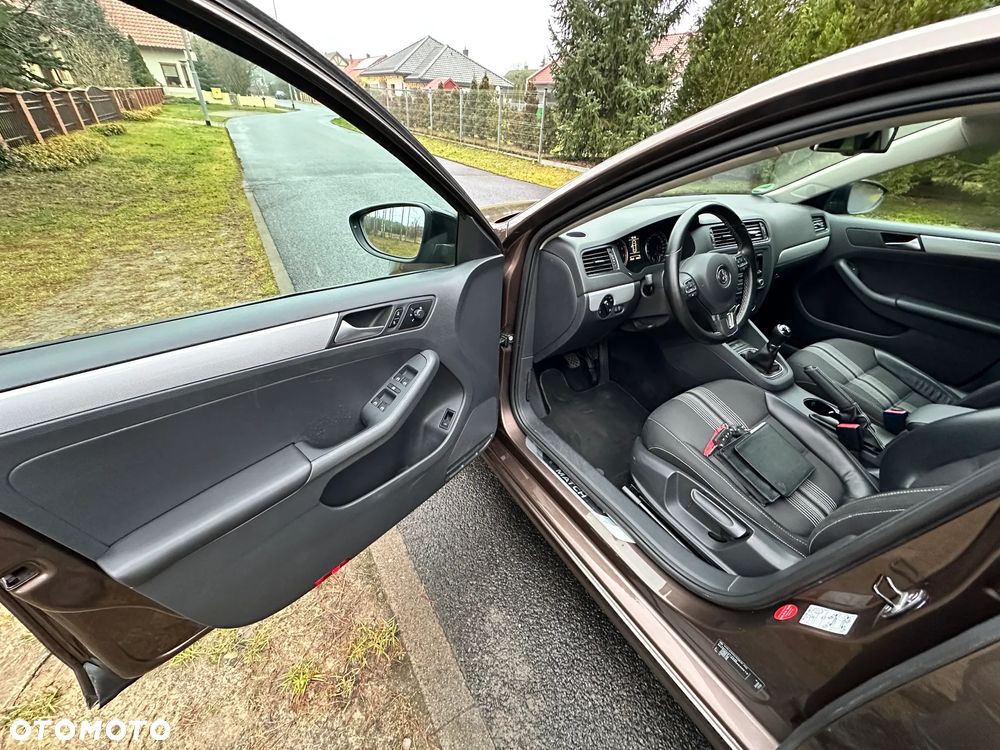 Volkswagen Jetta 1.4 TSI Match - 20