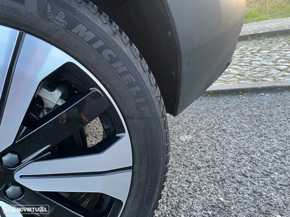 Volvo XC 40 Recharge Core - 27