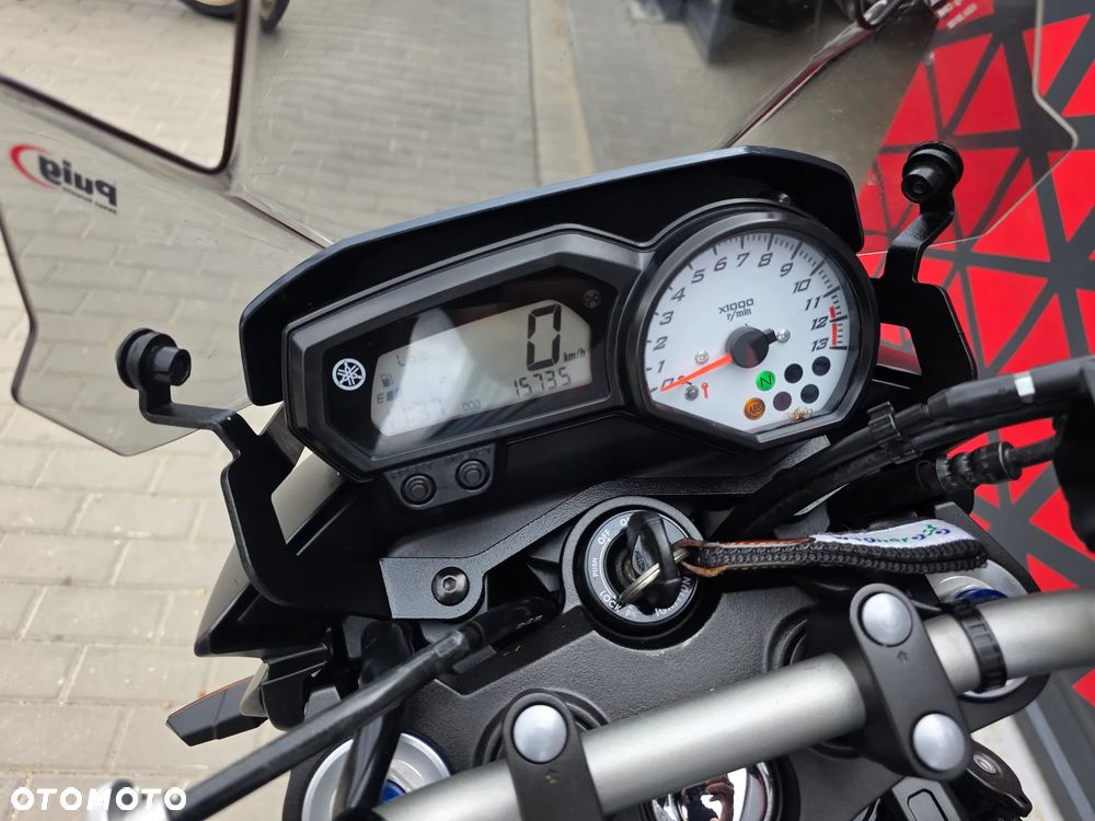 Yamaha FZ8 - 19