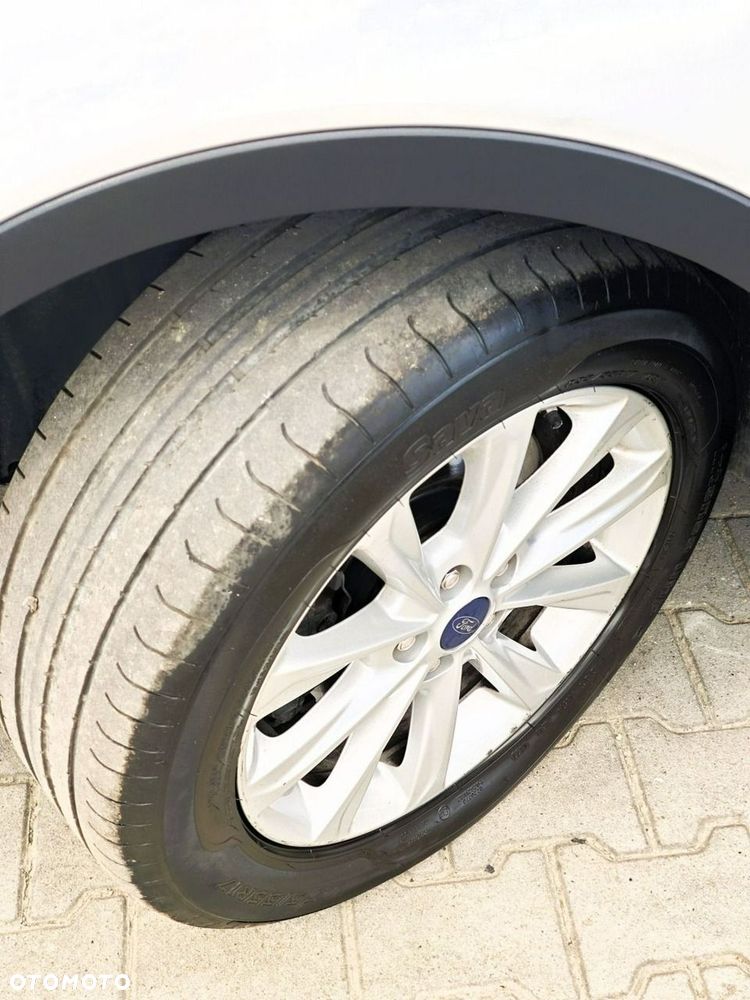 Ford Kuga - 27