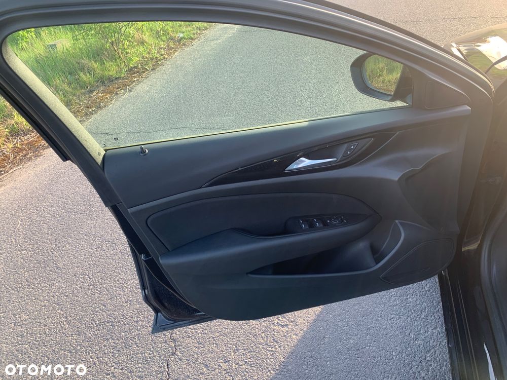 Opel Insignia 2.0 CDTI Elegance S&S - 19