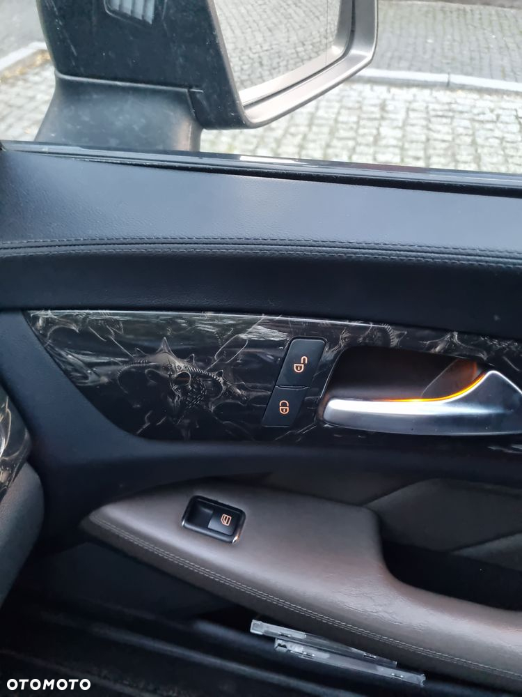 Mercedes-Benz CLS 350 BlueEffICIENCY - 21