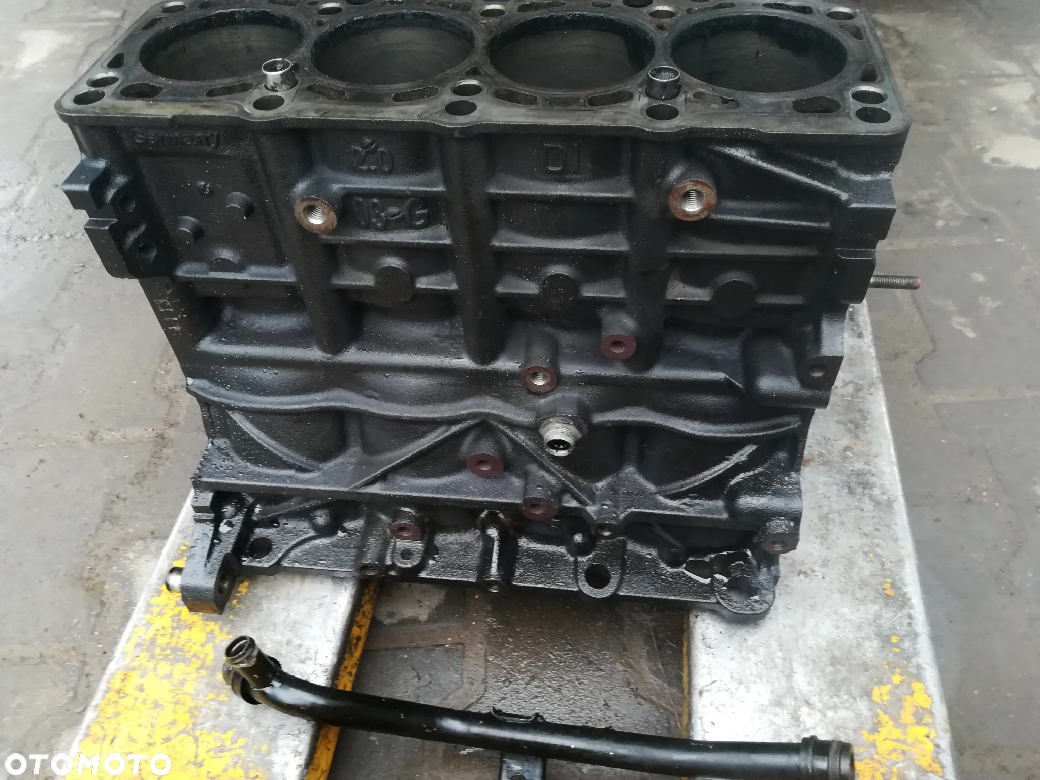 BLOK SILNIKA AUDI A4, A6 2.0TDI 16V, RURKA WODY 03G121065R - 2