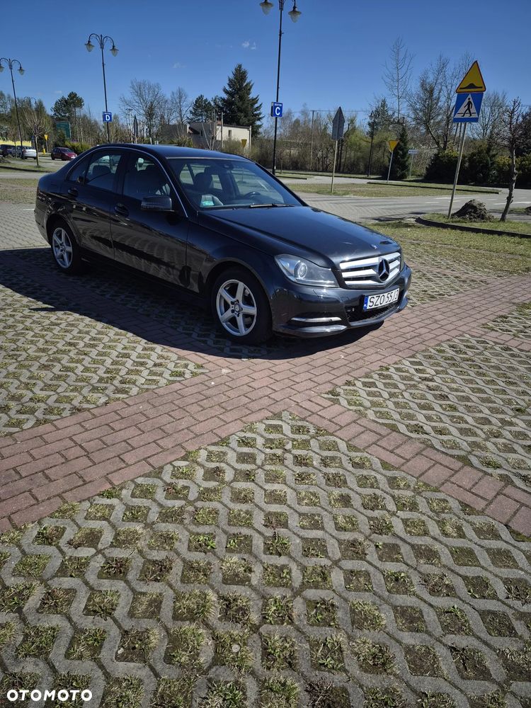 Mercedes-Benz Klasa C 200 CDI DPF (BlueEFFICIENCY) 7G-TRONIC Avantgarde - 18