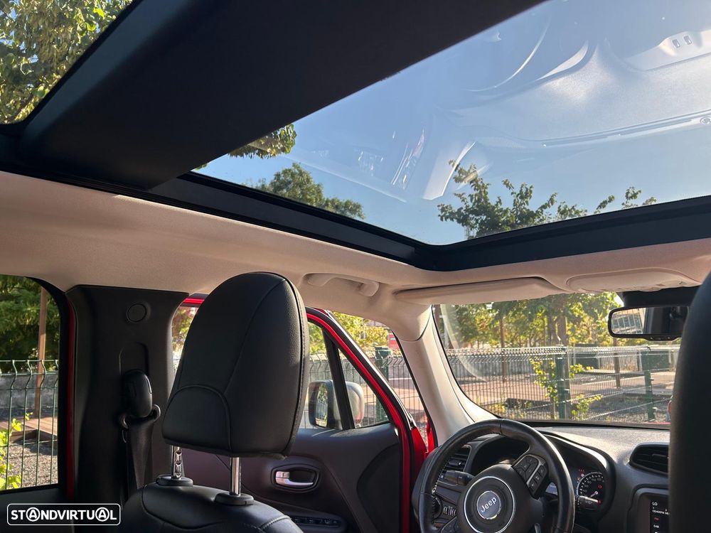 Jeep Renegade 1.3 T Longitude DCT - 24
