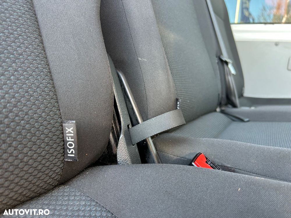 Volkswagen Transporter - 28