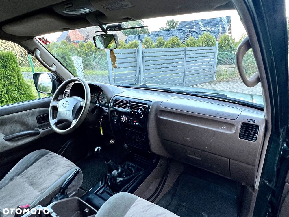 Toyota Land Cruiser - 16