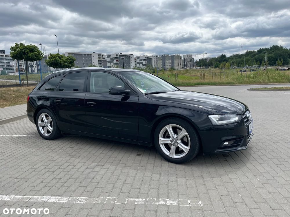 Audi A4 Avant 2.0 TDI DPF Ambiente - 6
