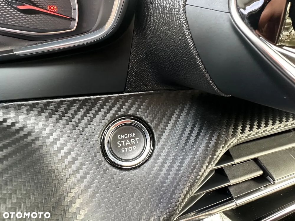 Peugeot 2008 BlueHDi 130 Allure S&S EAT8 - 30