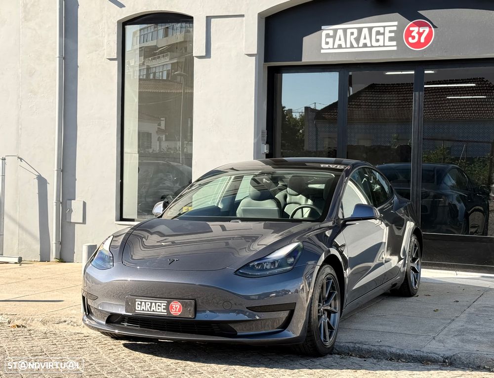 Tesla Model 3 Standard Range Plus RWD - 3