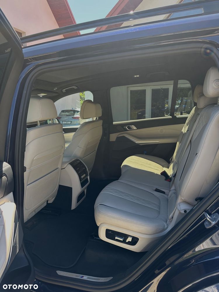 BMW X7 - 9