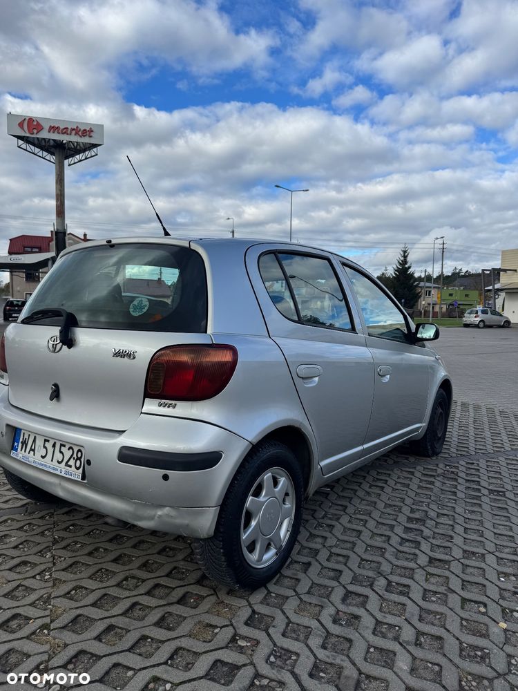Toyota Yaris - 5