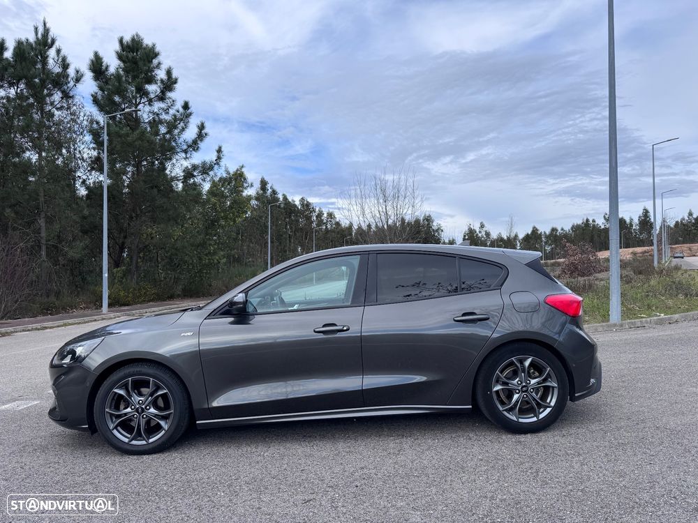 Ford Focus 1.0 EcoBoost MHEV ST-Line - 4