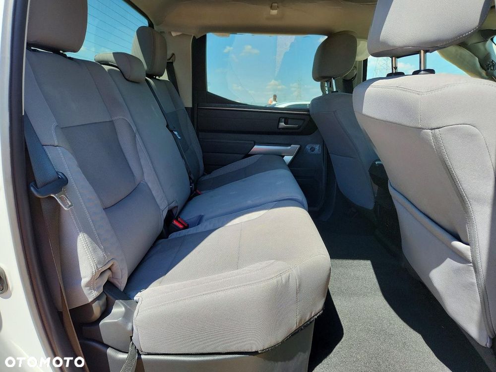 Toyota Tundra - 11