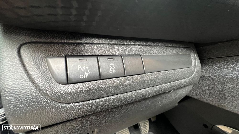 Peugeot 2008 1.6 BlueHDi Style - 15