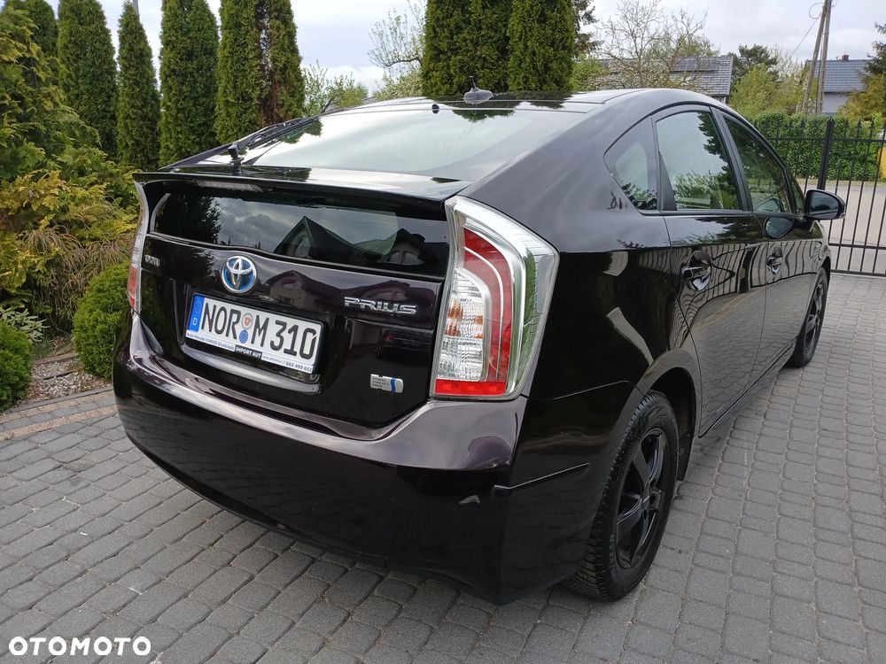 Toyota Prius - 12