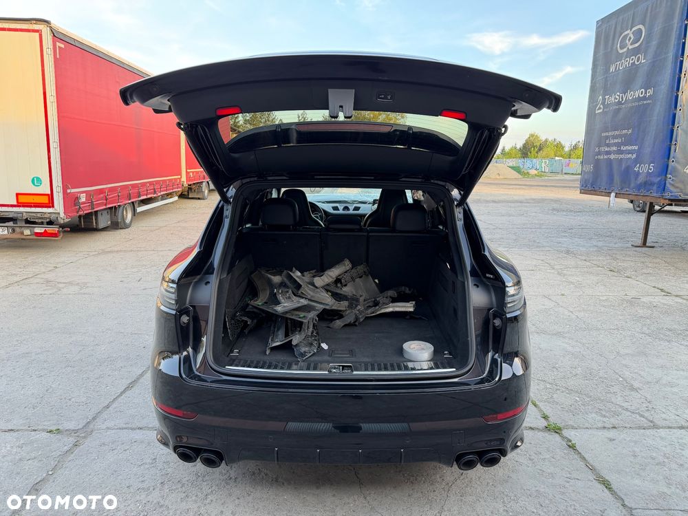 Porsche Cayenne E-Hybrid Tiptronic S Platinum Edition - 33