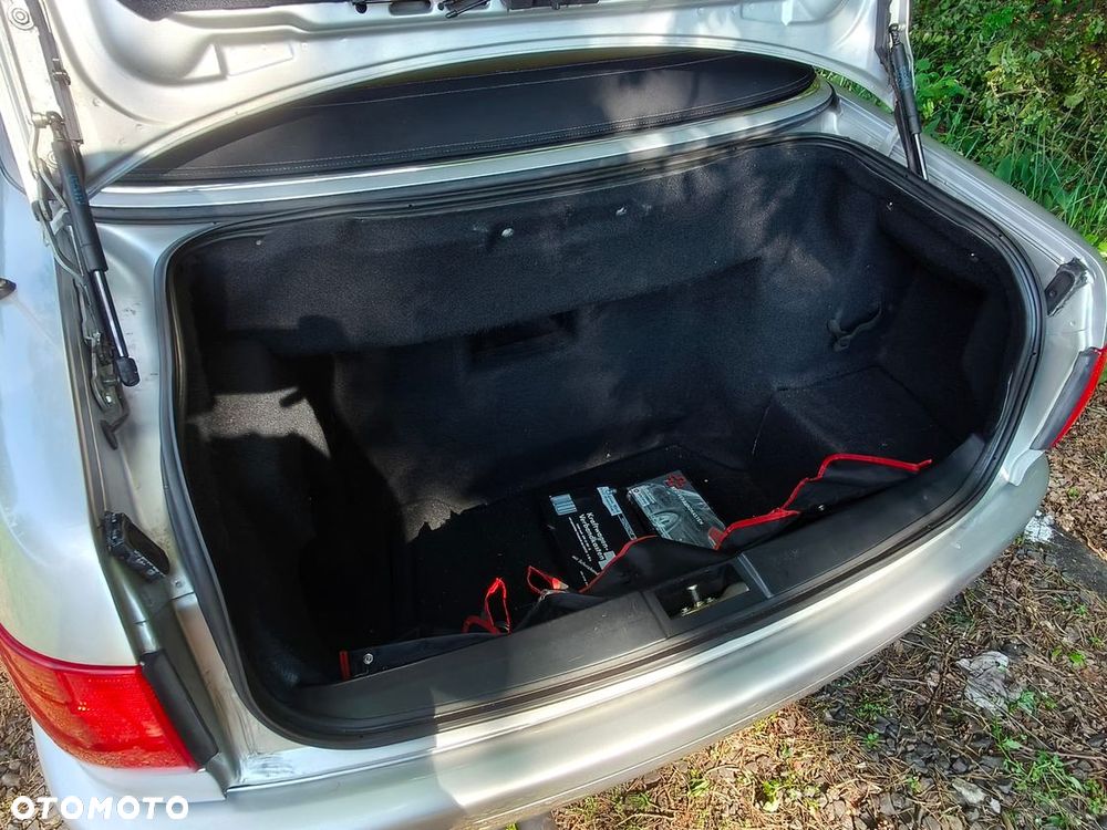 Audi 80 2.8 E - 25