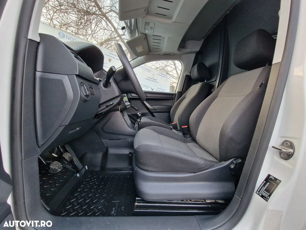 Volkswagen Caddy Maxi - 11