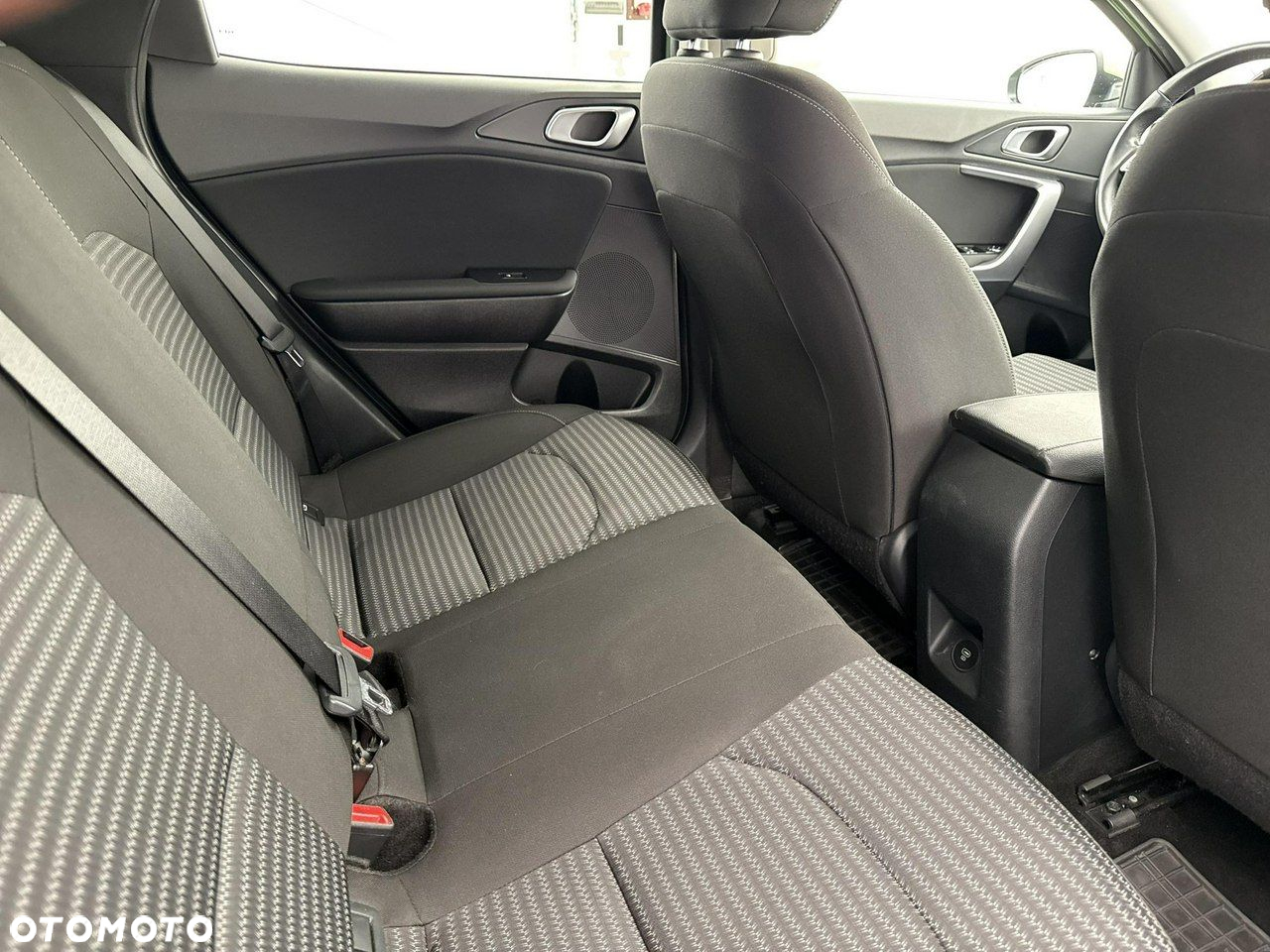 Kia XCeed - 23