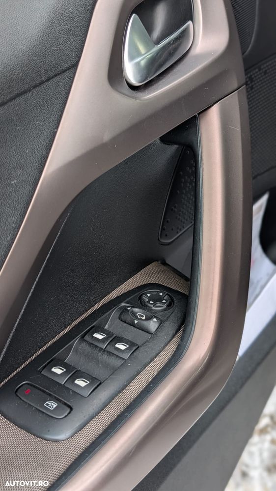 Peugeot 2008 PureTech 82 Allure - 10