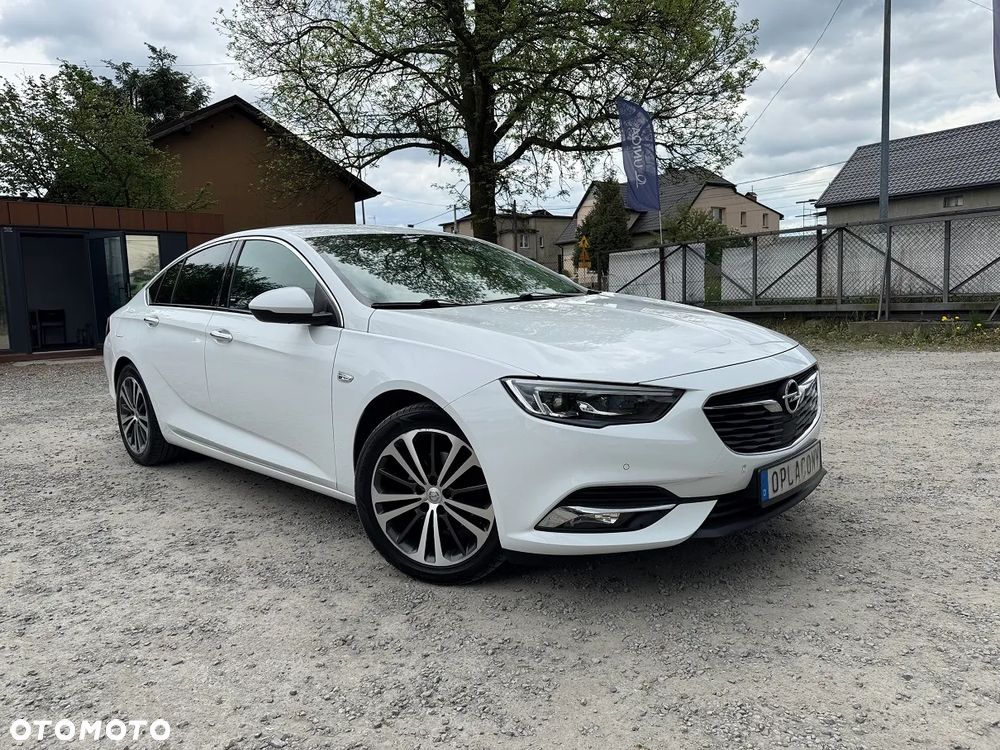 Opel Insignia - 18