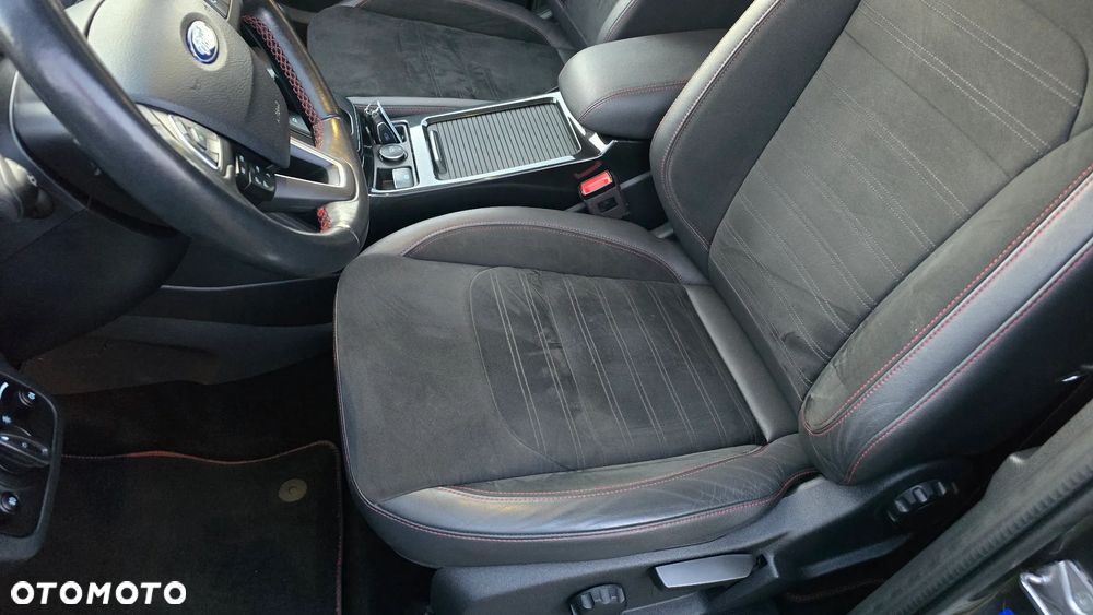 Ford Kuga 2.0 TDCi 4x4 ST-Line - 9