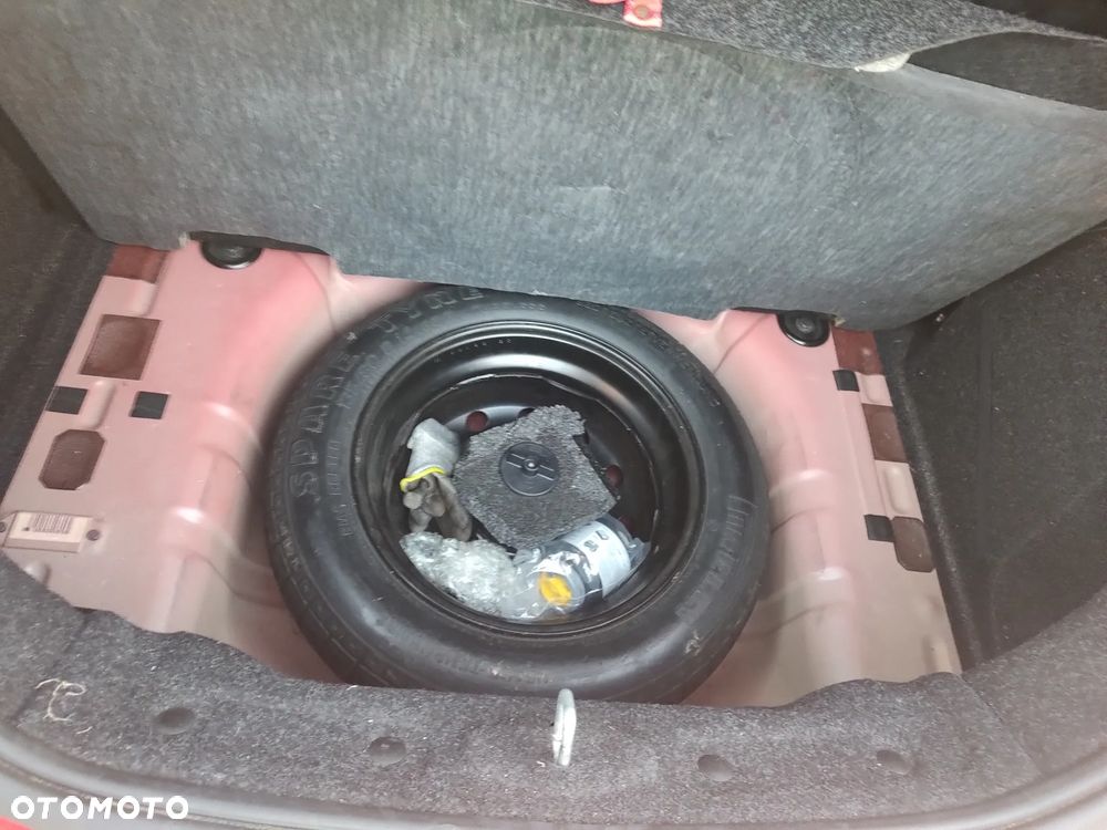 Ford KA - 20