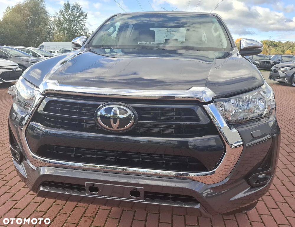 Toyota Hilux - 3