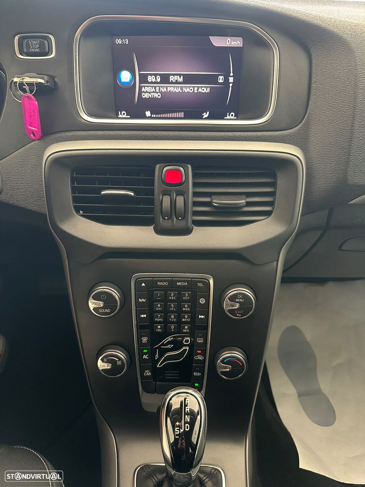 Volvo V40 2.0 D3 Kinetic Geartronic - 17