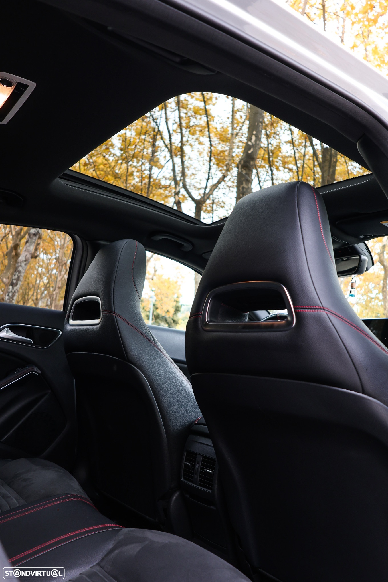 Mercedes-Benz A 45 AMG 4-Matic - 12