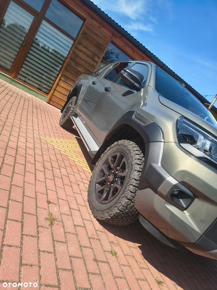 Toyota Hilux 2.8 D-4D Double Cab Invincible 4x4 - 3