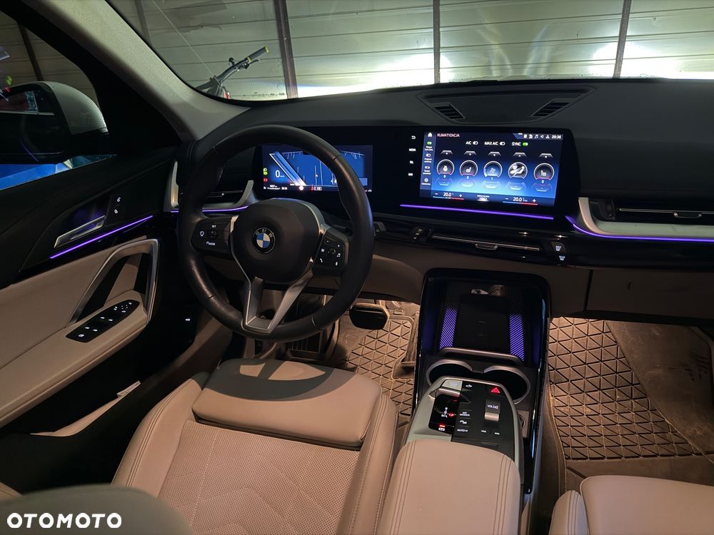 BMW X1 sDrive18d xLine - 2