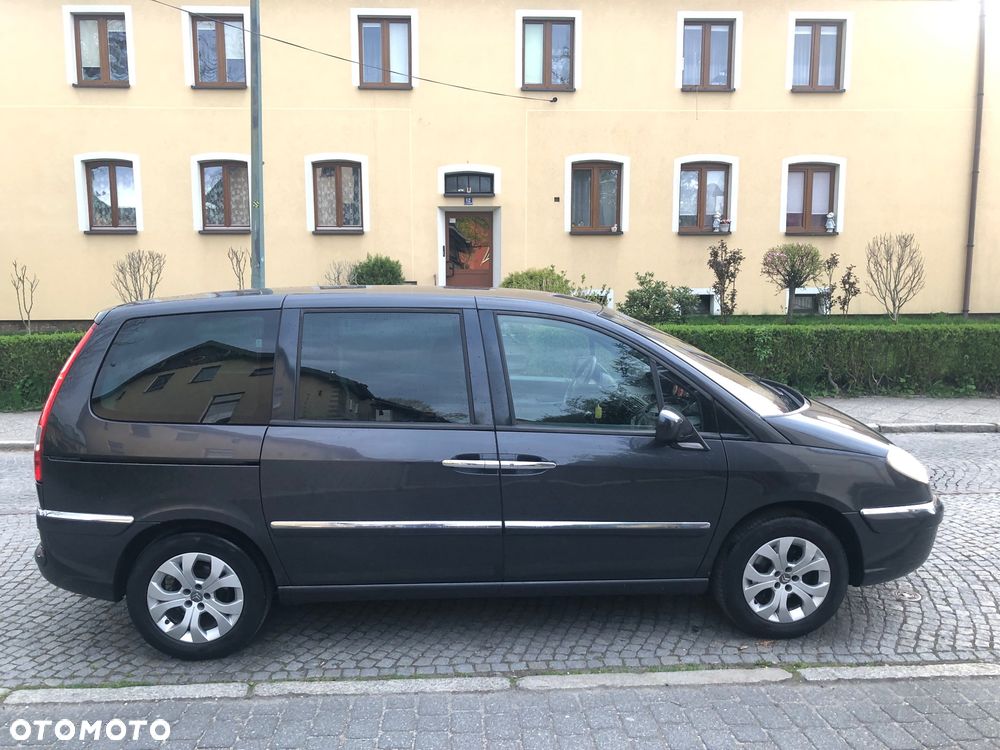 Citroën C8 2.0 16V Style - 8