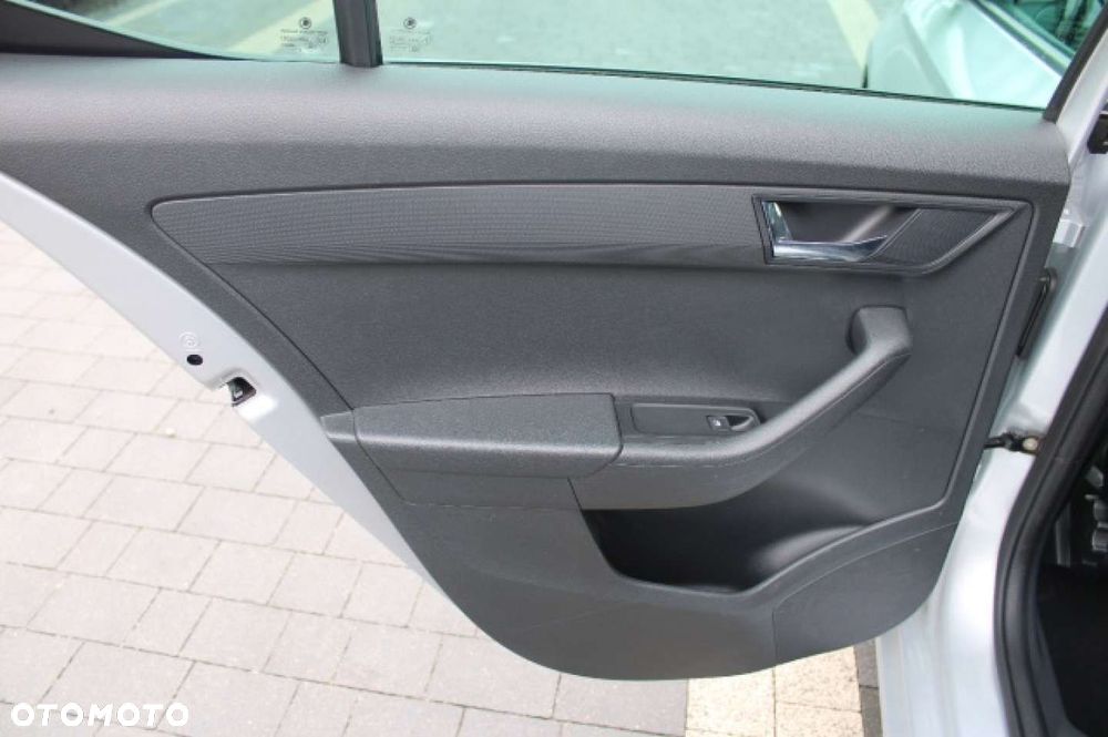 Skoda Fabia - 23